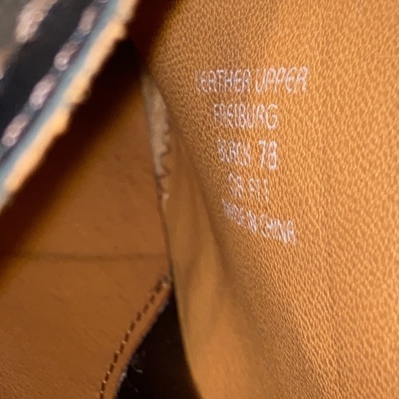 Earthies Women’s Freiburg Black Leather Studded Slip On High Heels Mules. - Picture 5 of 5